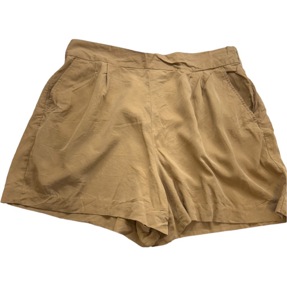 Banana Republic Size 14 beige shorts